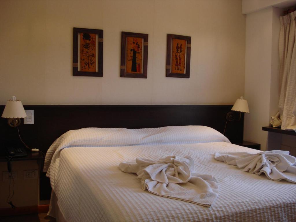 Hotel Torres Del Sol Merlo Kamer foto